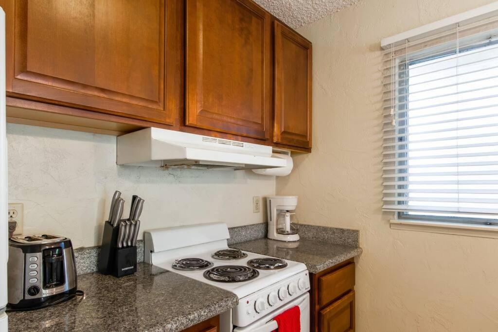 Lovely 1 Bedroom With Kitchen, Free Wifi & Parking Kapa'a Exteriör bild